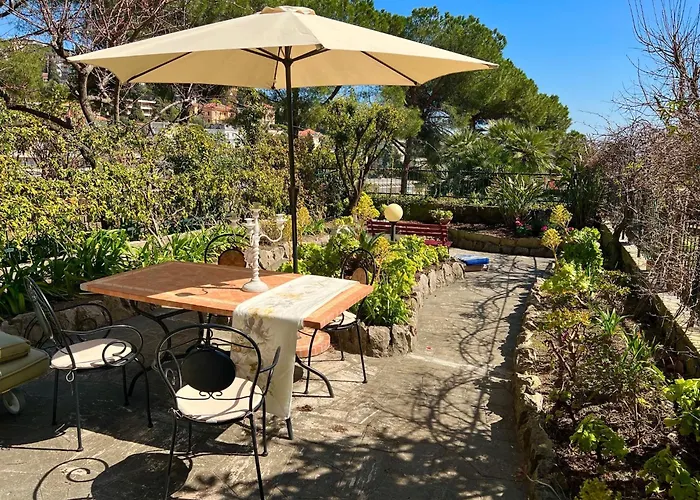 Garden View In With Veranda Апартаменты