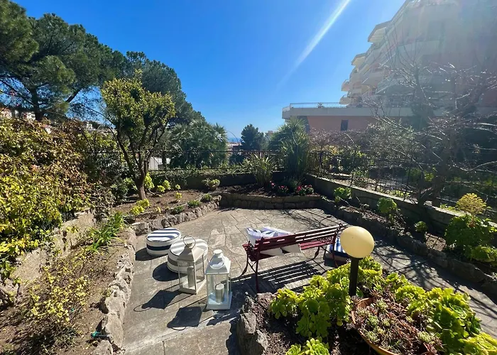 公寓 Garden View In With Veranda 圣雷默